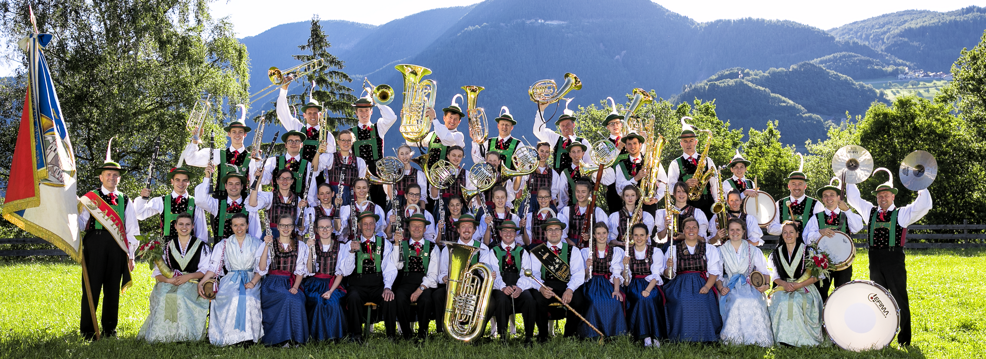 <p>Gruppenfoto der Musikkapelle Afing vom 18. Juni 2017</p>
